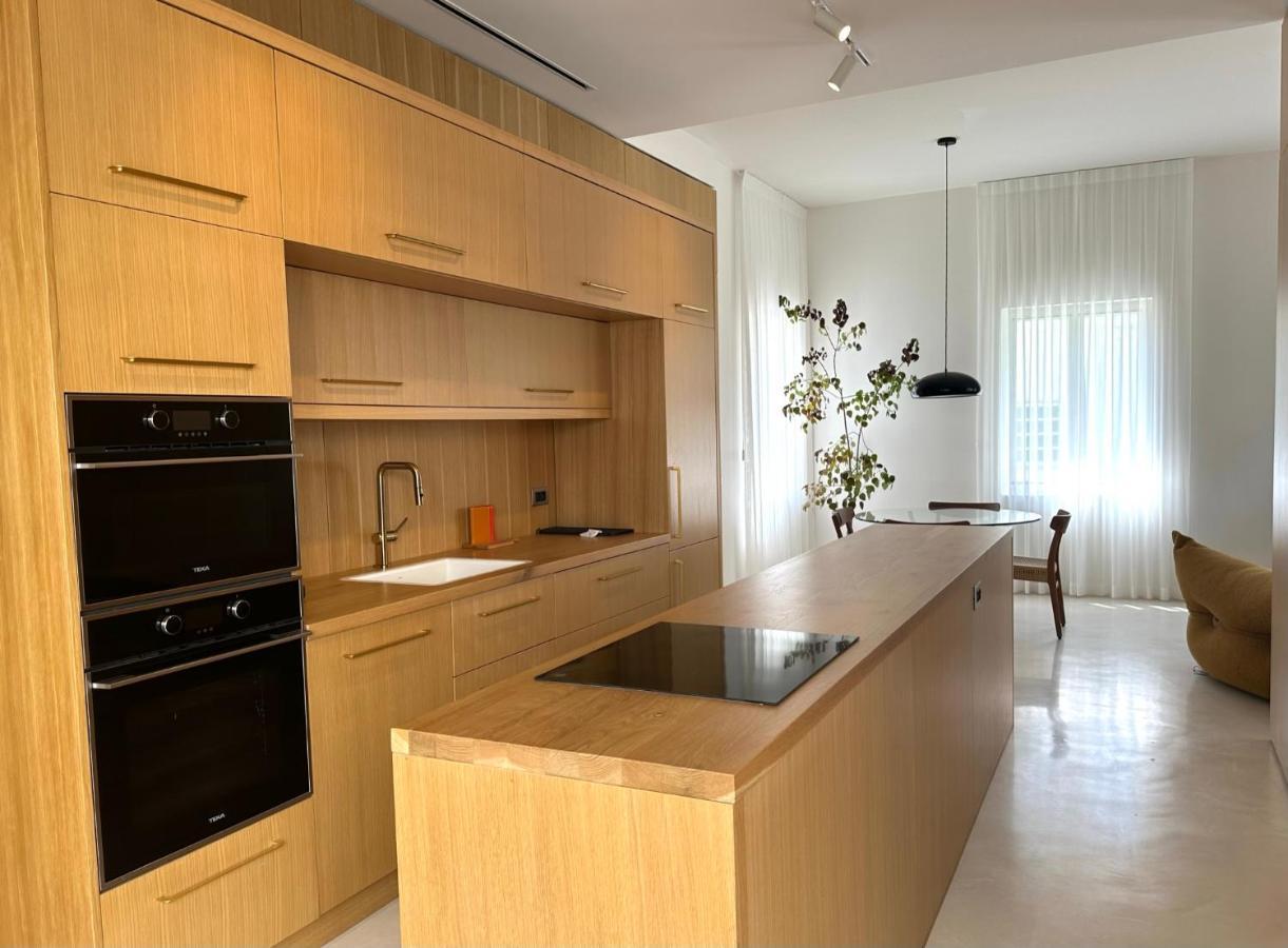 Rothschild 69 Hotell Tel Aviv Exteriör bild