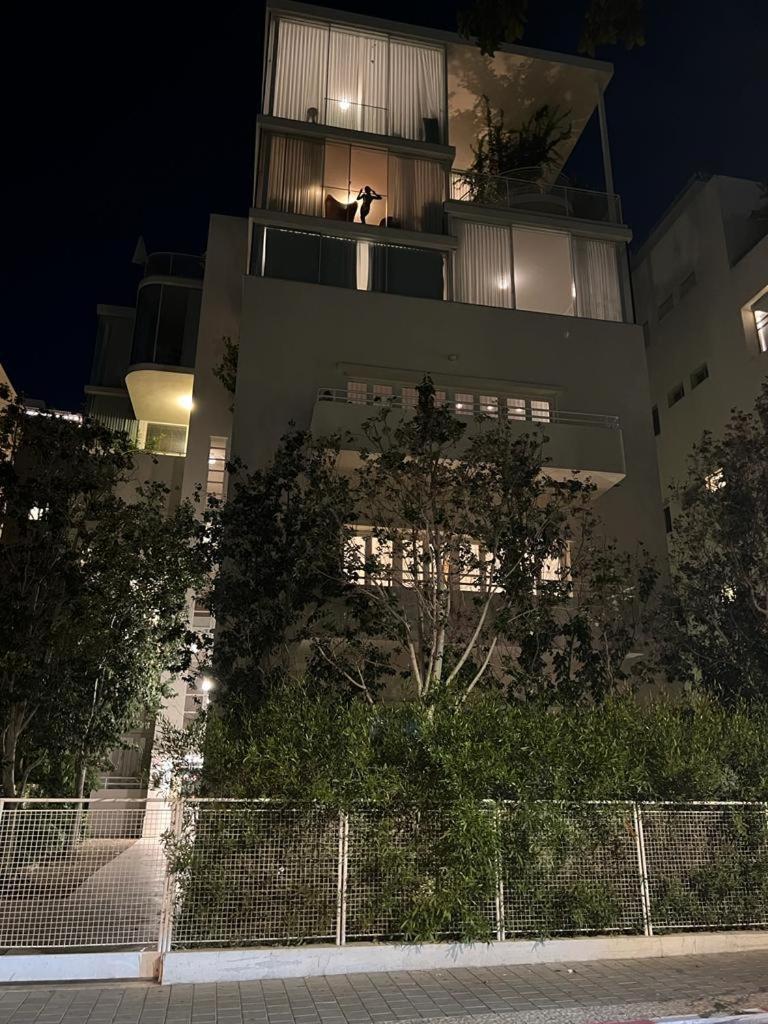 Rothschild 69 Hotell Tel Aviv Exteriör bild